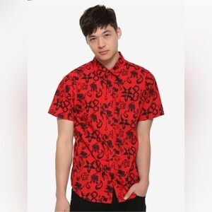 Hot Topic | Red Woven Button-up pattern shirt | Large
